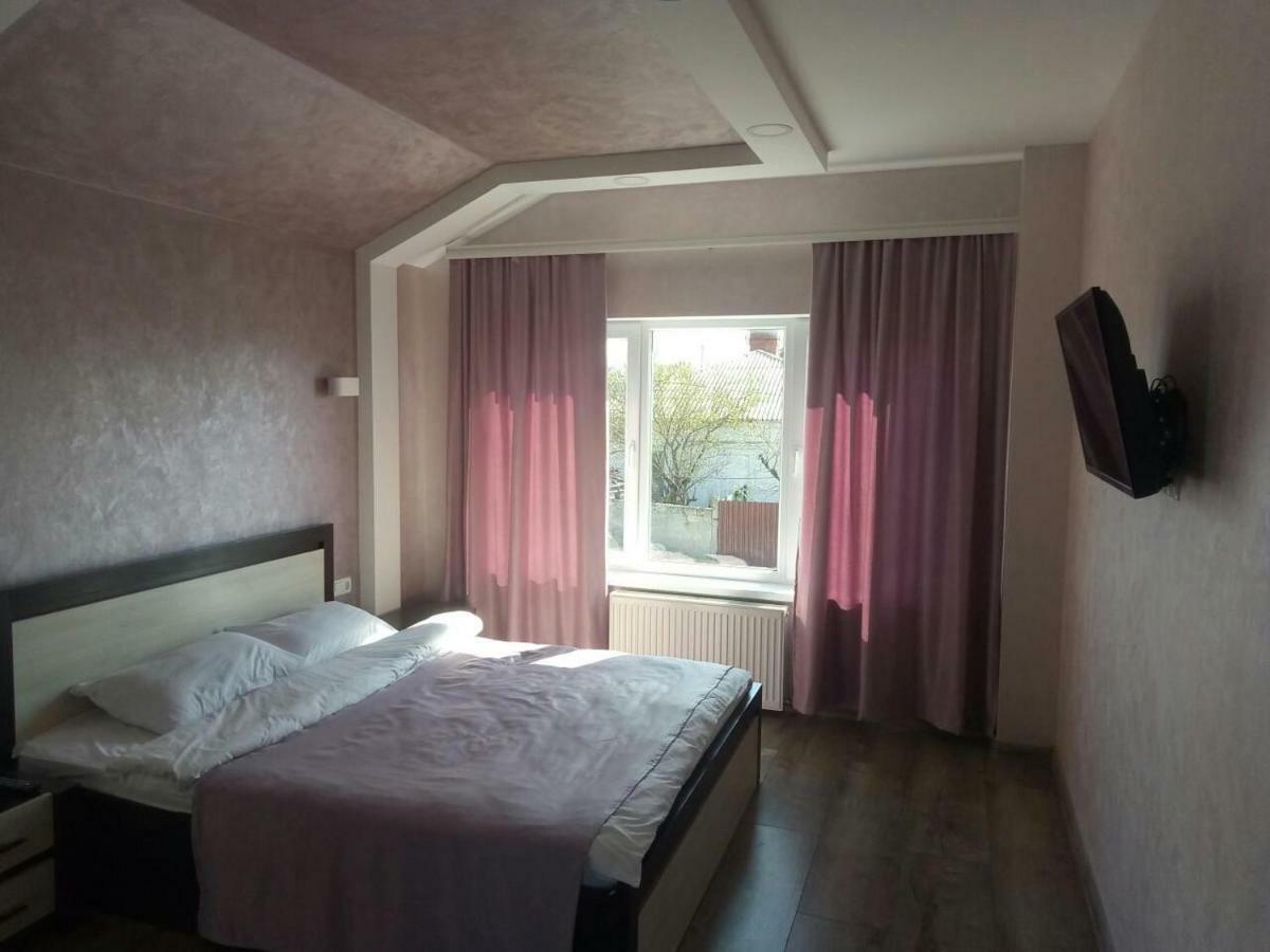 Royal House Villa Камианец-Подилский Екстериор снимка