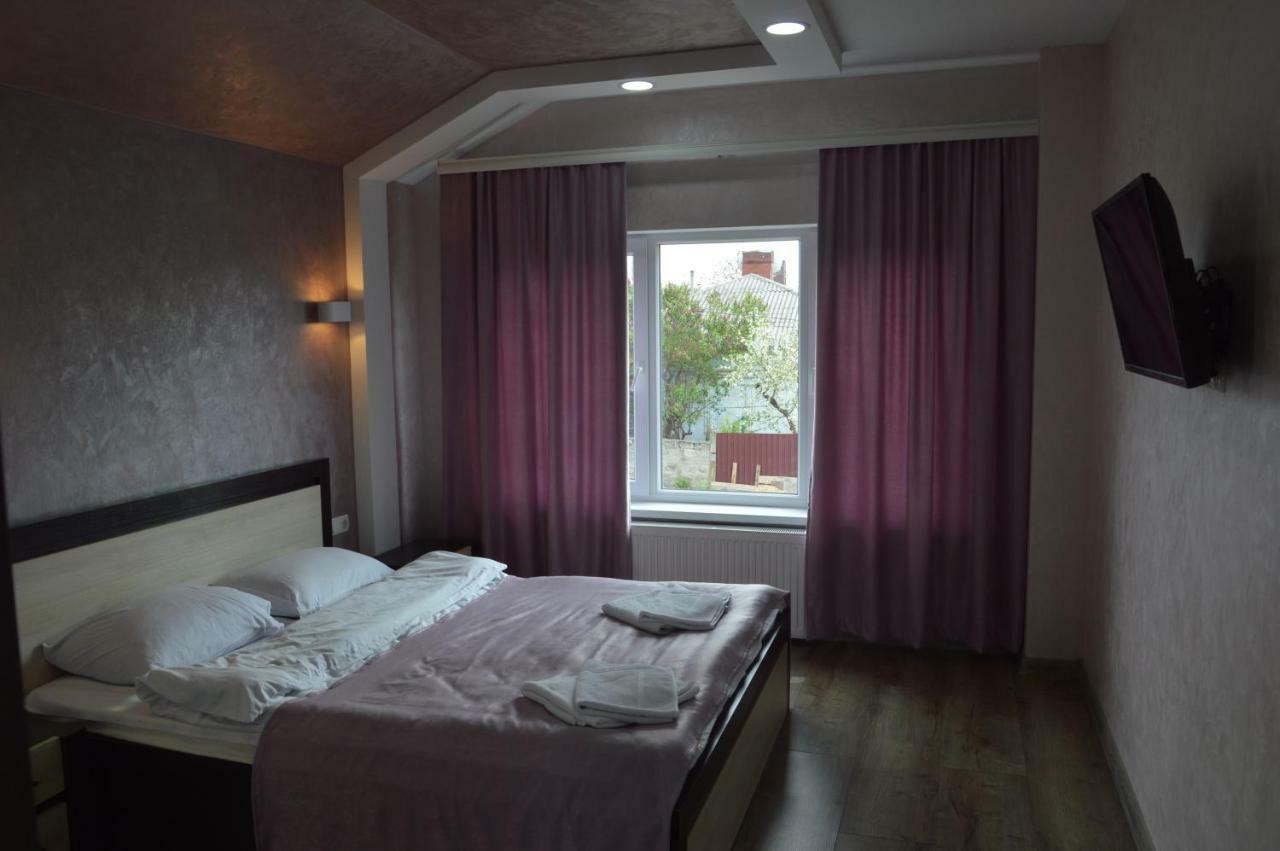Royal House Villa Камианец-Подилский Екстериор снимка