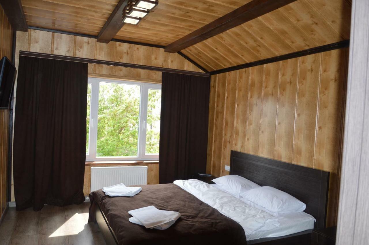 Royal House Villa Камианец-Подилский Екстериор снимка